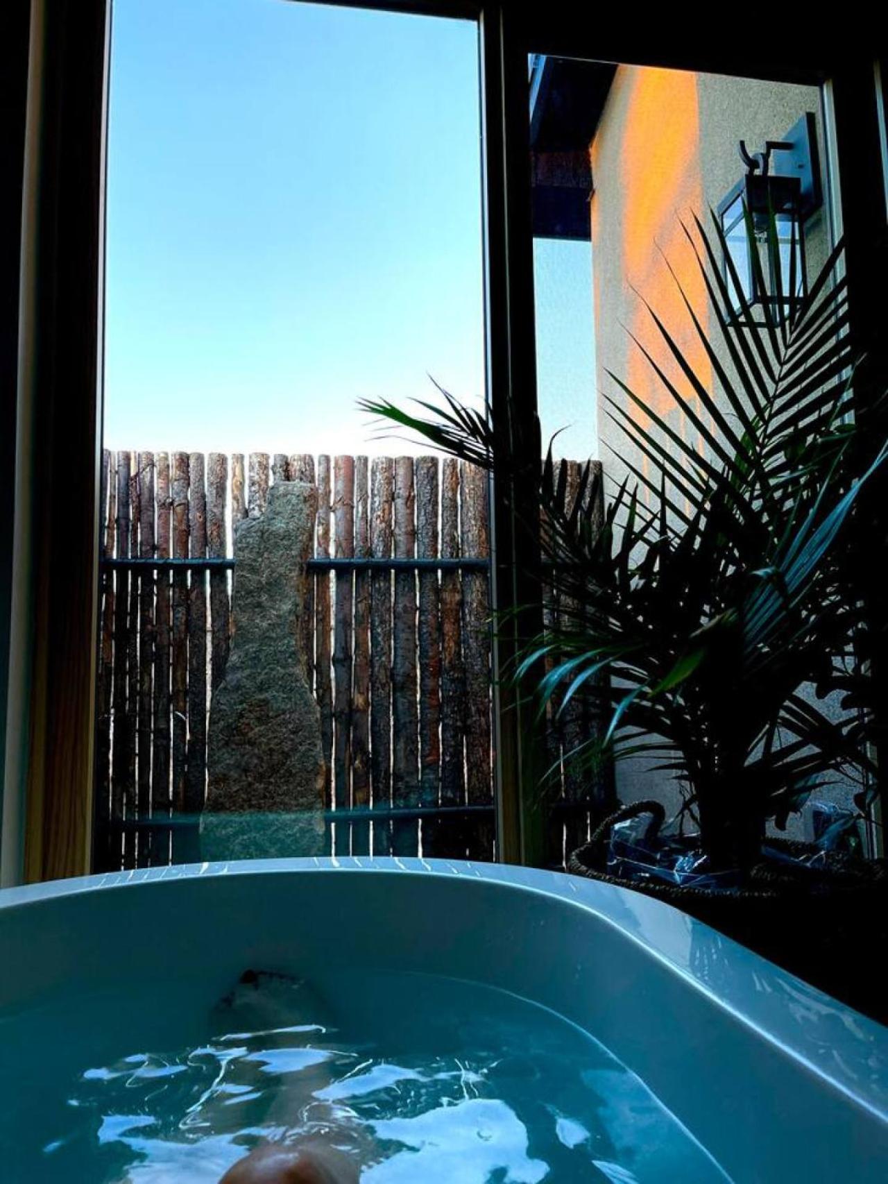 Casa Tua - Nm Sanctuary Soaking 1 Acre Private Holiday home *