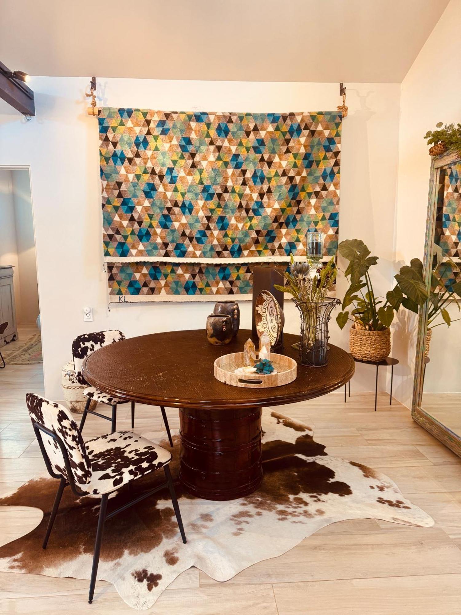 Modern 1 Acre Private Rd Soaking 3 Min Canyon Rd Holiday home *